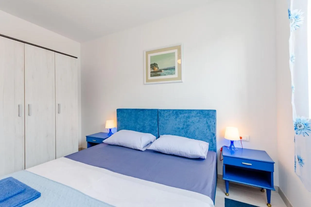 Apartment Karlo