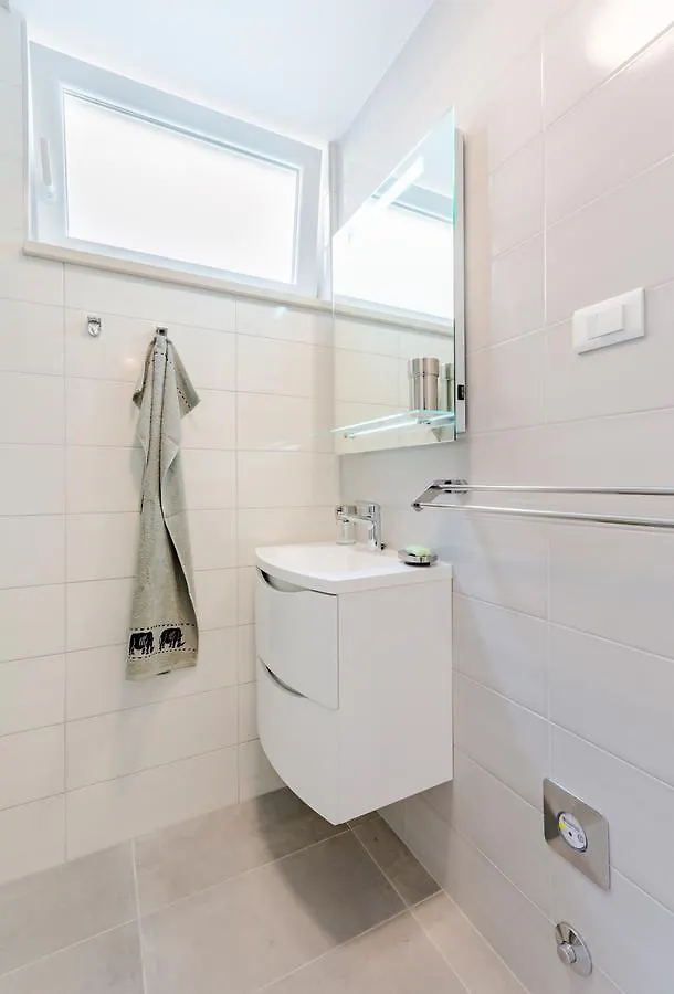 Apartment Karlo